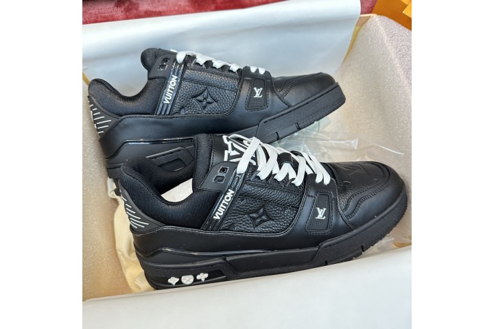 Louis Vuitton Trainer Black Embossed Monogram