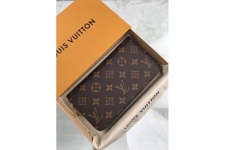 Louis Vuitton Zippy Wallet Monogram Rose Ballerine